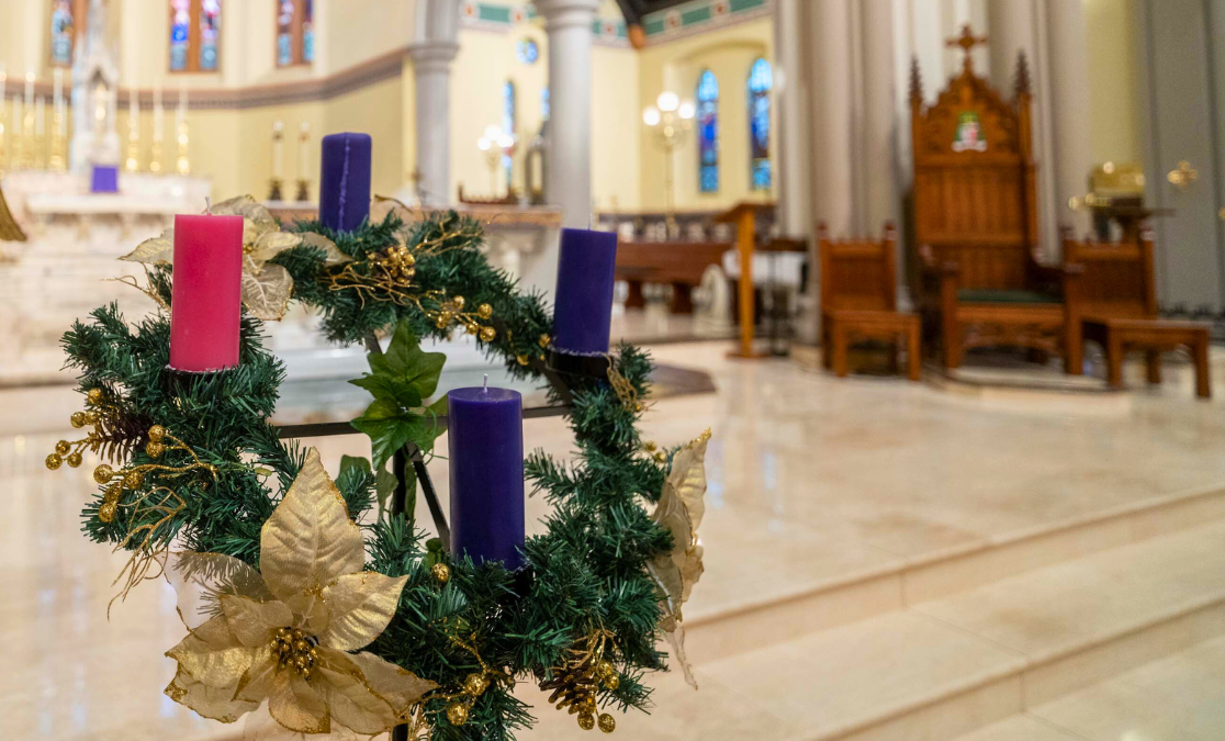 Advent wreath in church setting